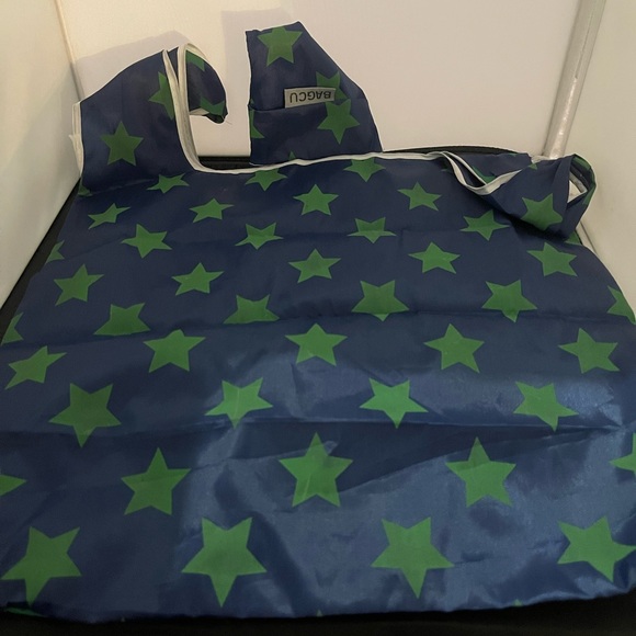 π₯° 4/$25- Set of 2 Small Foldable Reusable Bags - Picture 3 of 7